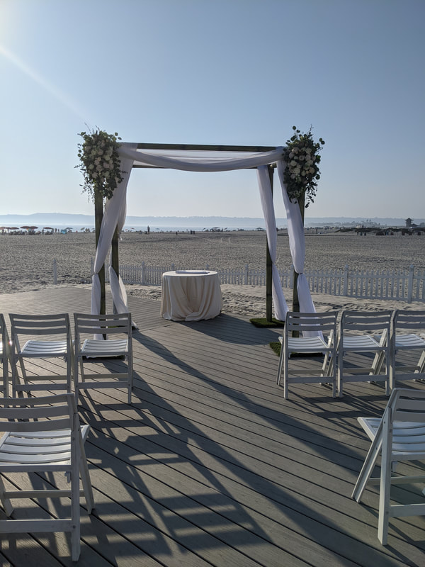 Beach wedding in Coronado