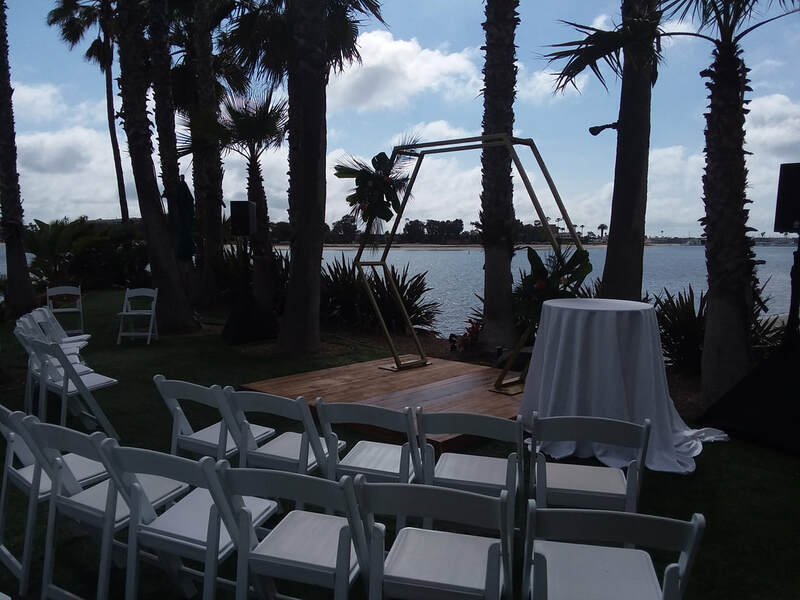 Wedding ceremony at Paradise Point Resort
